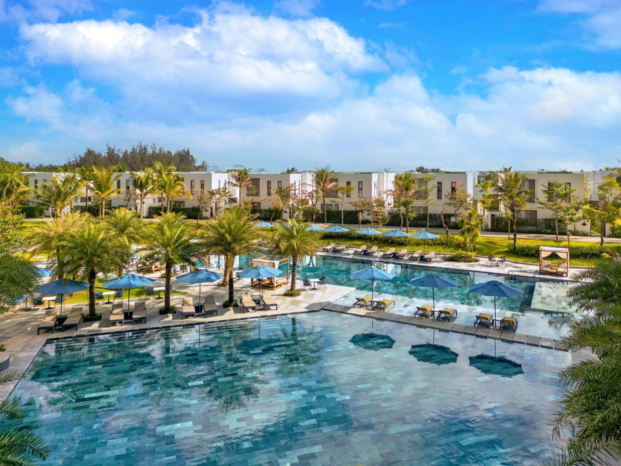 Wyndham Hoi An Royal Beachfront Resort & Villas エクステリア 写真