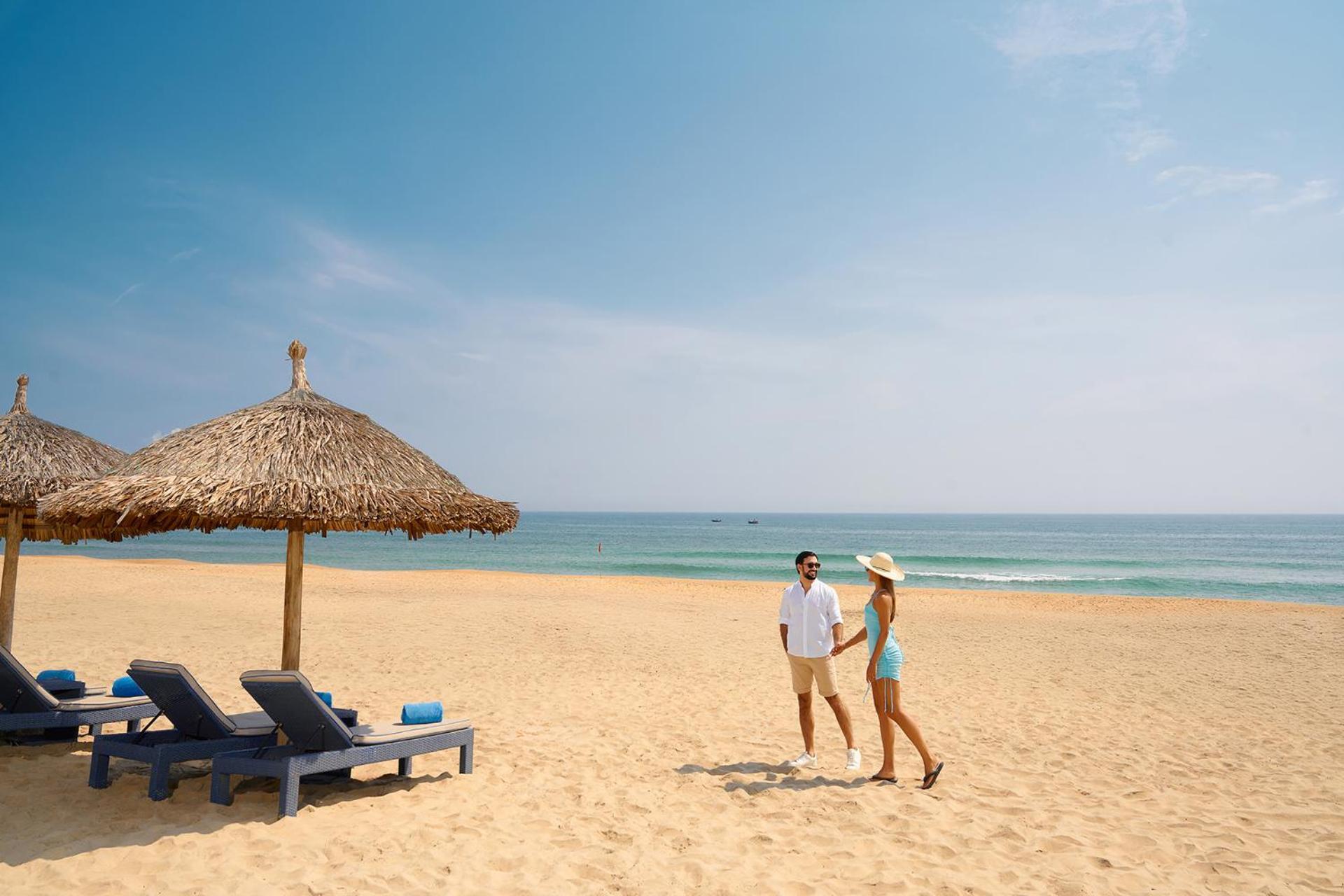 Wyndham Hoi An Royal Beachfront Resort & Villas エクステリア 写真