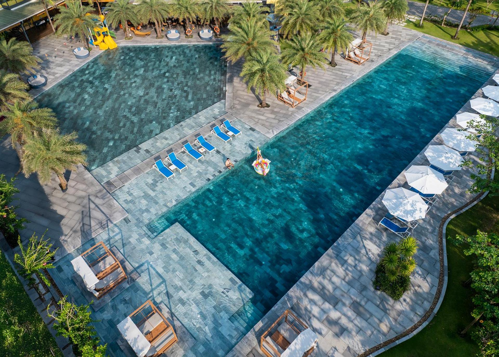 Wyndham Hoi An Royal Beachfront Resort & Villas エクステリア 写真