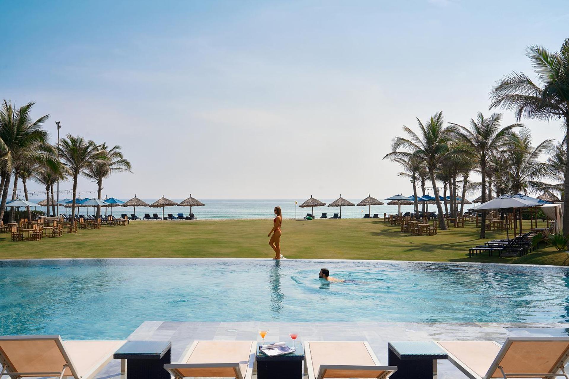 Wyndham Hoi An Royal Beachfront Resort & Villas エクステリア 写真