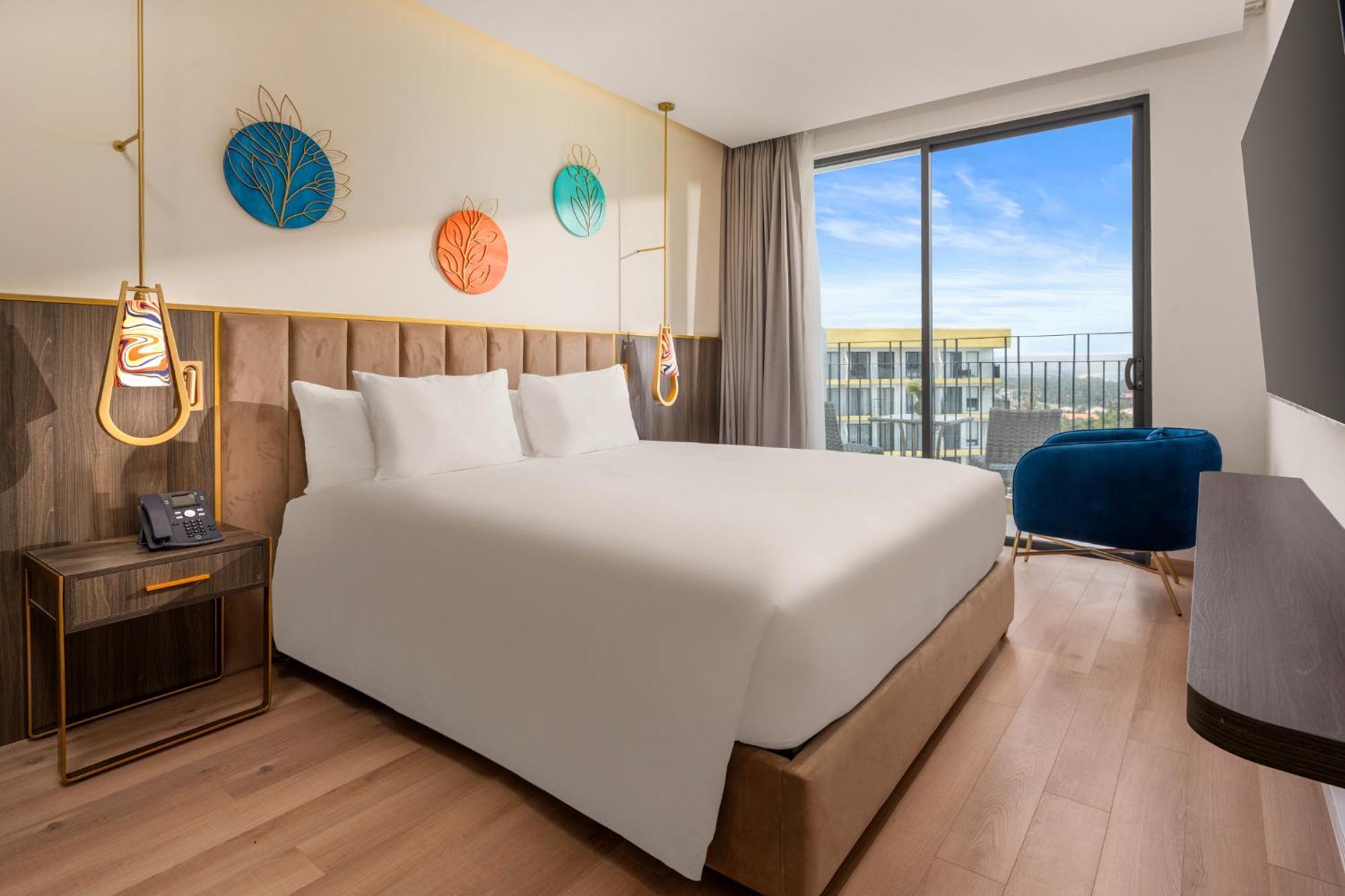 Wyndham Hoi An Royal Beachfront Resort & Villas エクステリア 写真