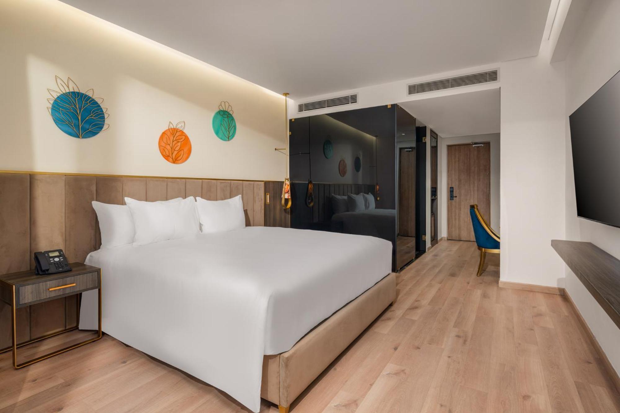 Wyndham Hoi An Royal Beachfront Resort & Villas エクステリア 写真